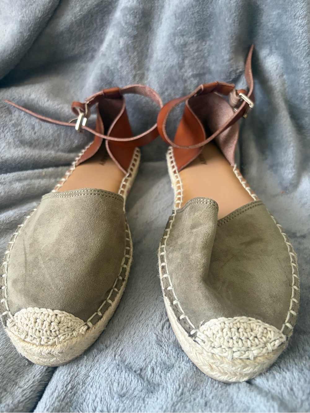 Old Navy Olive Suede Espadrille Ankle-Strap Flats with Tan Straps 8